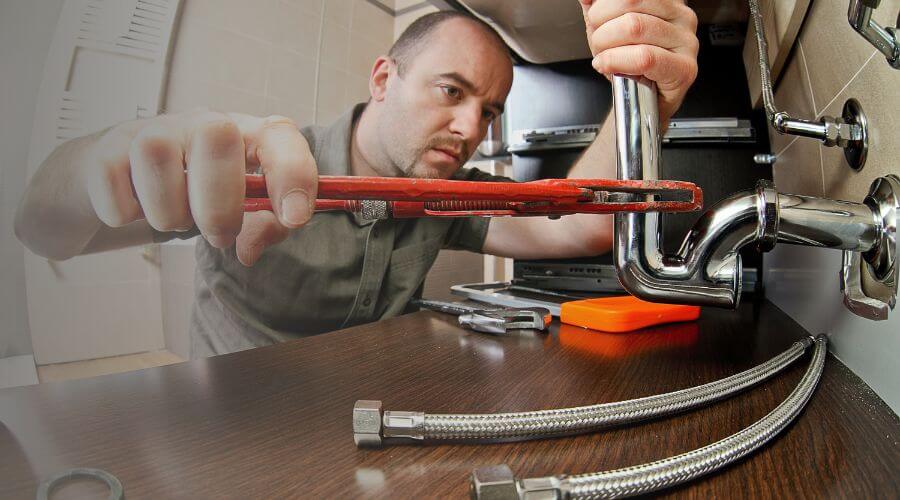 Professional emergency plumbing in Deering, ND